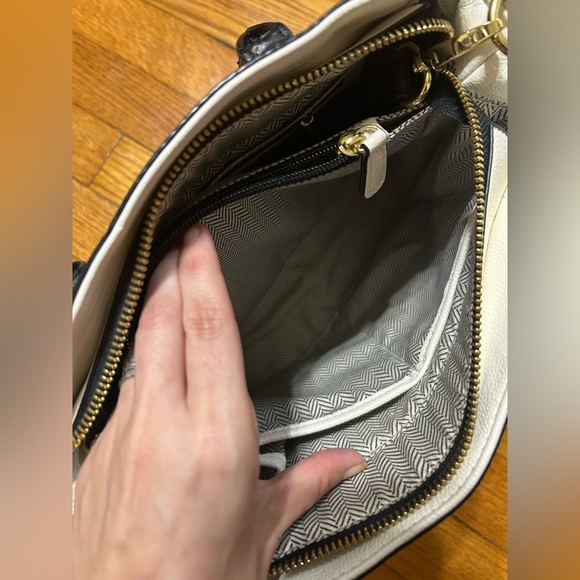 Steve Madden Black and White Purse Handles and Crossbody - Picture 6 of 14